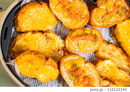 料理　明太フランスパン 118128340