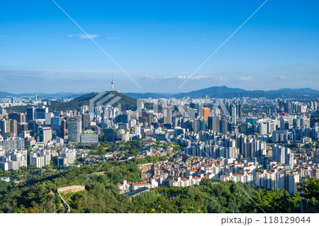 韓国ソウルの都市風景　 118129044