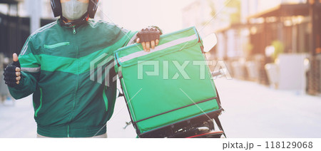 green rider Ready for fast food delivery with online applications green rider Ready for fast food delivery with online applications 118129068