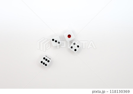 サイコロの出目 118130369