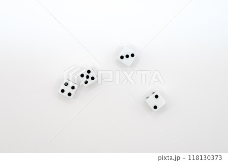 サイコロの出目 118130373