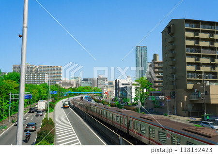 【大阪府】5月・新緑の新御堂筋と北大阪急行 【大阪府】5月・新緑の新御堂筋と北大阪急行 118132423