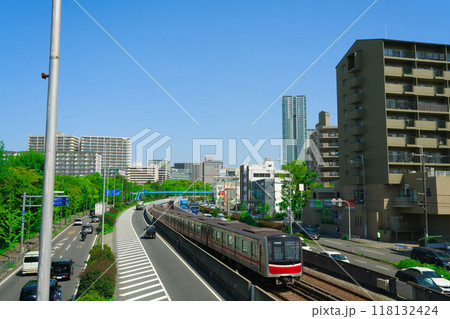 【大阪府】5月・新緑の新御堂筋と北大阪急行 【大阪府】5月・新緑の新御堂筋と北大阪急行 118132424