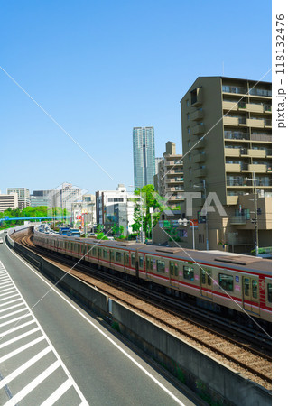 【大阪府】5月・新緑の新御堂筋と北大阪急行 118132476