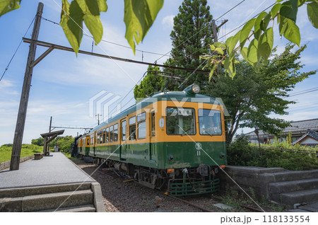 かぼちゃ電車(新潟市・旧月潟駅) かぼちゃ電車(新潟市・旧月潟駅) 118133554