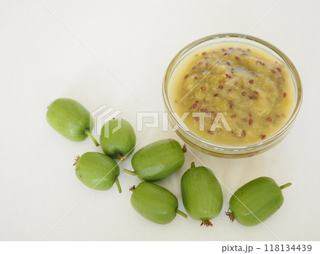 手作りのこくわ（さるなし）ジャム 118134439