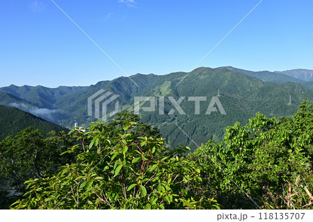 平標山、仙ノ倉山登山、群馬県 118135707