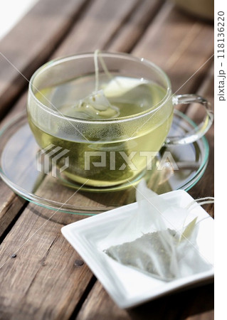 三角ティーバッグで淹れたホット緑茶 118136220