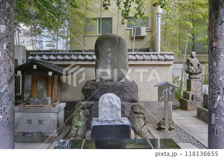江戸のヒーロー・鼠小僧次郎吉の墓（両国回向院） 118136655