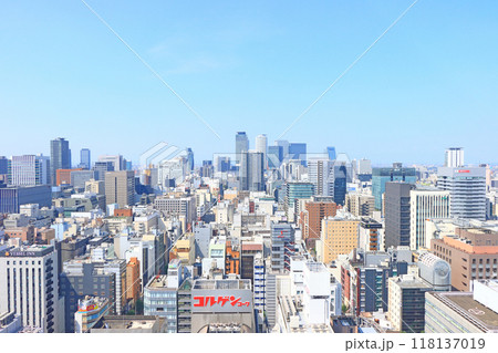 愛知県名古屋市、多くの高層ビルが立ち並ぶ名古屋市中心部の風景 118137019