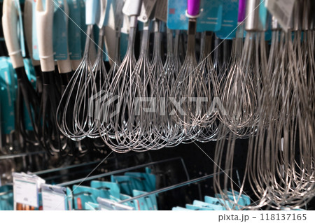 Stainless Steel 9 inch fouet Wire Whisks Cooking, Blending, Whisking, Beating, Stirring for doughs, chocolates and beaten egg white 118137165