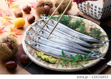 秋の味覚 北海道産 生さんま 118138853