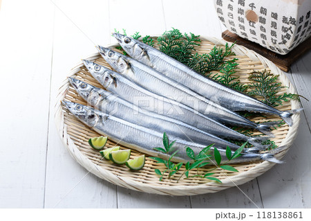 秋の味覚 北海道産 生さんま 118138861