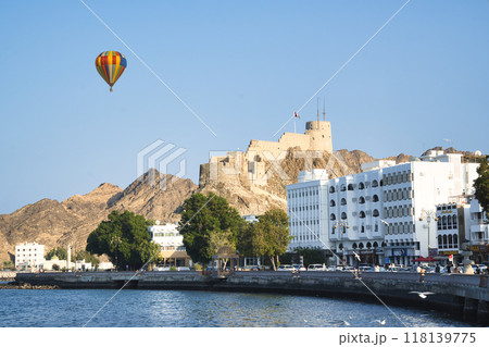 オマーン湾・ムトラの美しい景観 118139775