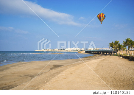オマーン湾の美しい海 118140185
