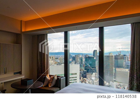大阪駅西口直結のJPタワー大阪(KITTE大阪)にある、大阪ステーションホテルの綺麗な客室 118140538