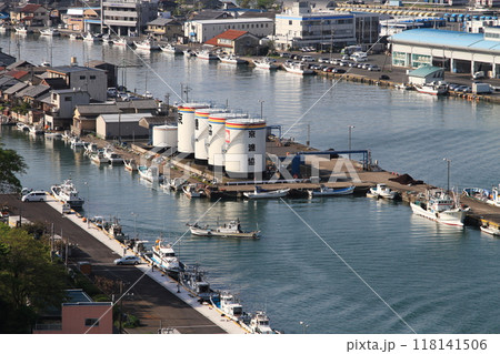 小さな漁港 小さな漁港 118141506