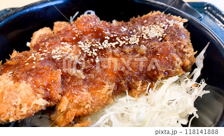 仙台空港で食べたソースカツ丼 118141888