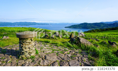 長崎県平戸市の川内峠からの景色 長崎県平戸市の川内峠からの景色 118143370