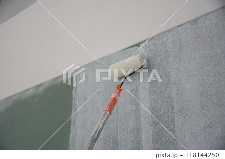 using paint roller for paint building wall using paint roller for paint building wall 118144250