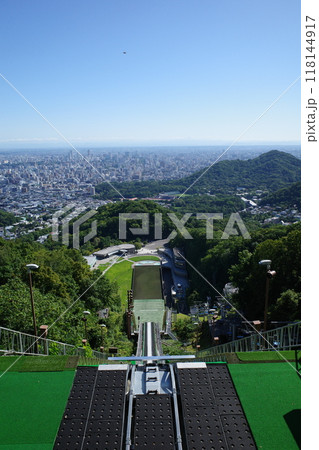 快晴の大倉山展望台シャンツェのめまいがする景色 快晴の大倉山展望台シャンツェのめまいがする景色 118144917