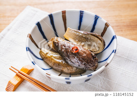 揚げ茄子の煮物 118145152