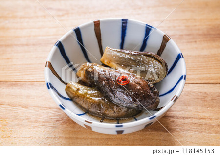 揚げ茄子の煮物 118145153