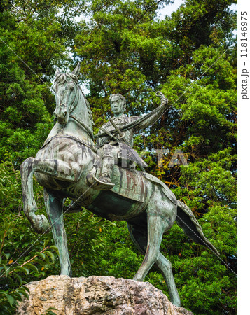 功山寺挙兵の像 118146975