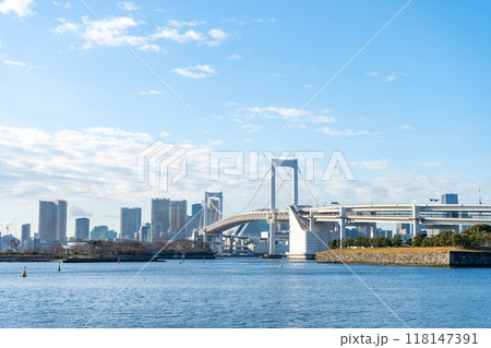 東京都お台場 レインボーブリッジのある風景 東京都お台場 レインボーブリッジのある風景 118147391