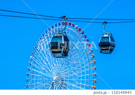 日本の横浜都市景観　桜木町駅前のロープウェイ。澄み渡る青空が広がる＝令和6年9月7日 118149945