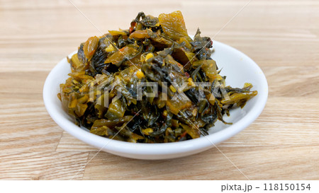 旨味たっぷりの辛子高菜 118150154