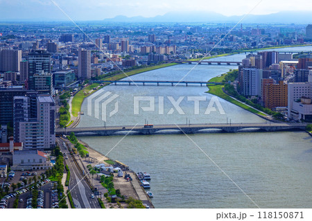 朱鷺メッセ　Befcoばかうけ展望室より萬代橋方面のビル街を望む 118150871