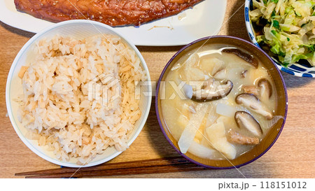 ホタテの炊き込みご飯 118151012