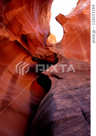 幻想的なアンテロープ　キャニオン 118153164