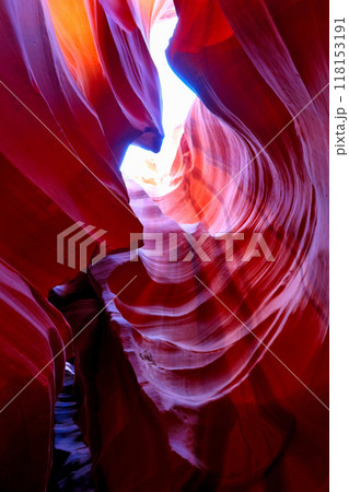 幻想的なアンテロープ キャニオン 幻想的なアンテロープ キャニオン 118153191