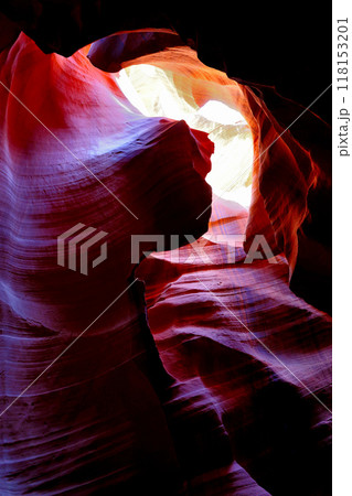 幻想的なアンテロープ　キャニオン 118153201