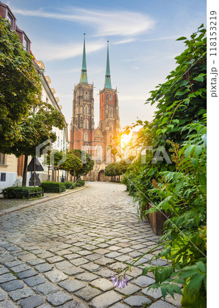 Morning sun over Wroclaw street Morning sun over Wroclaw street 118153219