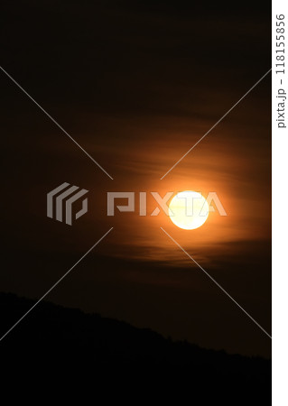 北杜市白州町、文月昇る夏の望月 北杜市白州町、文月昇る夏の望月 118155856