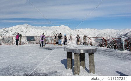 冬の大パノラマが楽しめる新穂高ロープウェイ展望台 冬の大パノラマが楽しめる新穂高ロープウェイ展望台 118157224