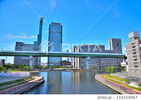 《愛知県》名古屋都市風景　高層ビルと中川運河 118158987