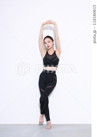 スポーツウェアの女性 118160615