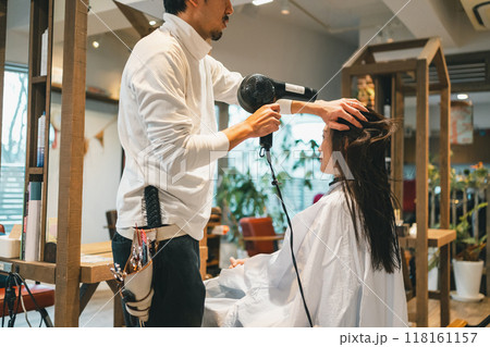 beauty parlor 118161157