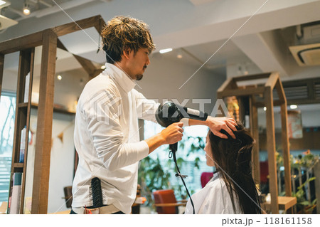 beauty parlor 118161158