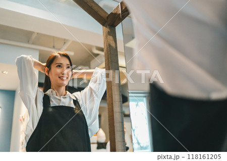 beauty parlor 118161205