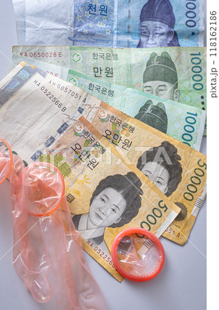 外貨とコンドーム お金を稼ぐ 金欠 外貨とコンドーム お金を稼ぐ 金欠 118162186