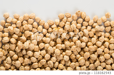 Close up of uncooked chickpea 118162543
