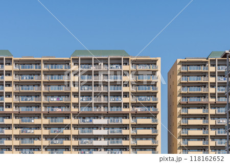 並んだマンション 118162652