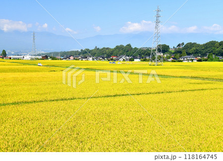 長野県伊那市美篶より経ヶ岳方面を望む(長野県伊那市)【2024.9】 長野県伊那市美篶より経ヶ岳方面を望む(長野県伊那市)【2024.9】 118164745