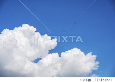 秋の空 青空 晴れ 空素材 9月 秋の空 青空 晴れ 空素材 9月 118165681