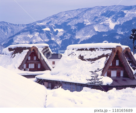 「世界文化遺産」五箇山、菅沼合掌造り集落の雪景色/国指定重要伝統的建造物群保存地区/国指定史跡 118165689